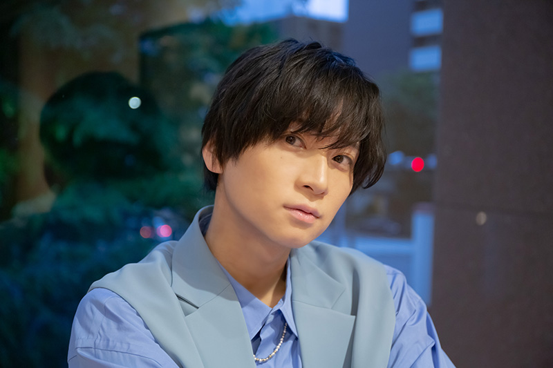 荒牧慶彦さん