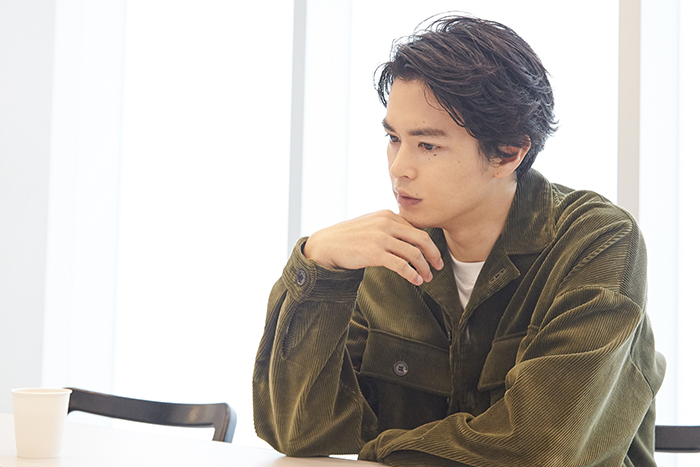 瀬戸康史さん