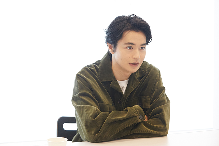 瀬戸康史さん