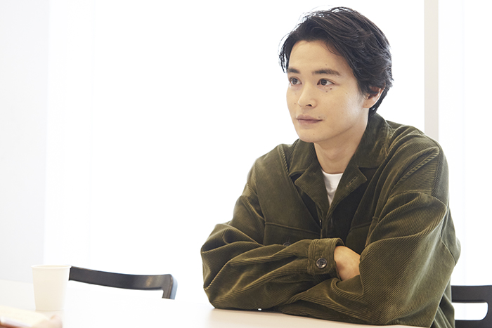 瀬戸康史さん