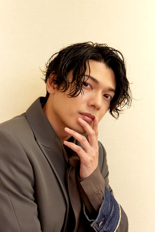 崎山つばささん