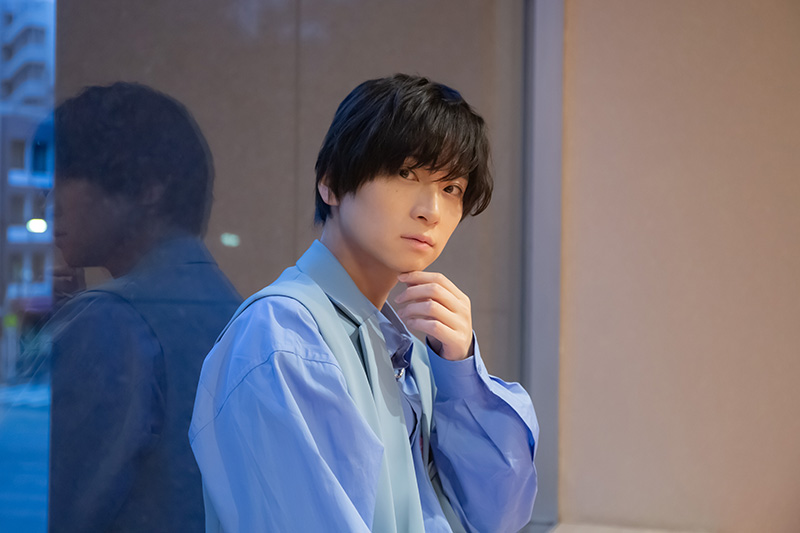 荒牧慶彦さん