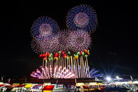 2024うつのみや花火大会「繋ぐ」