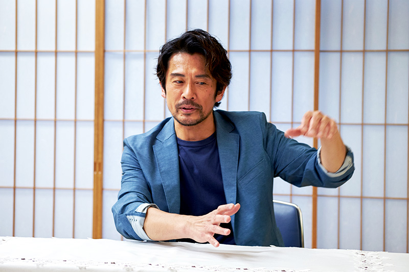 内野聖陽さん