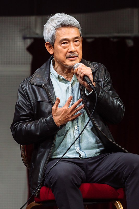 鶴見辰吾さん