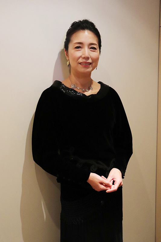 高橋ひとみさん