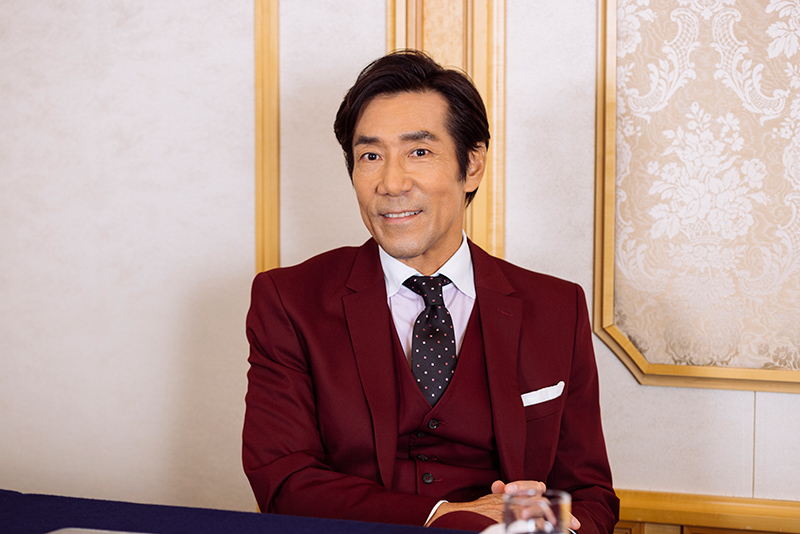 岸谷五朗さん
