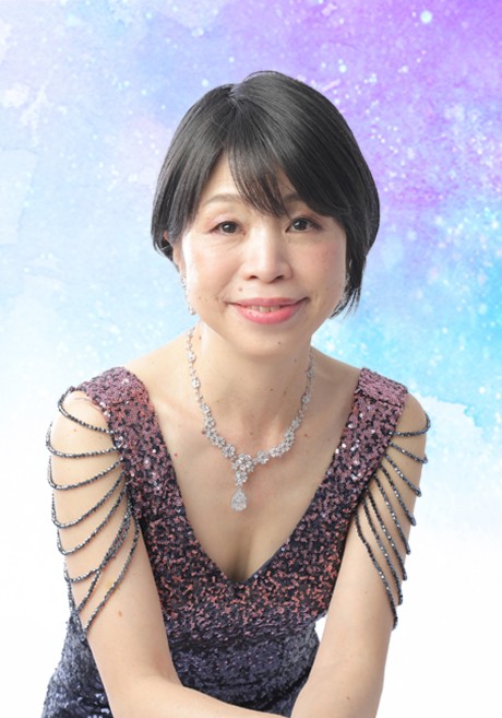 �}�����q