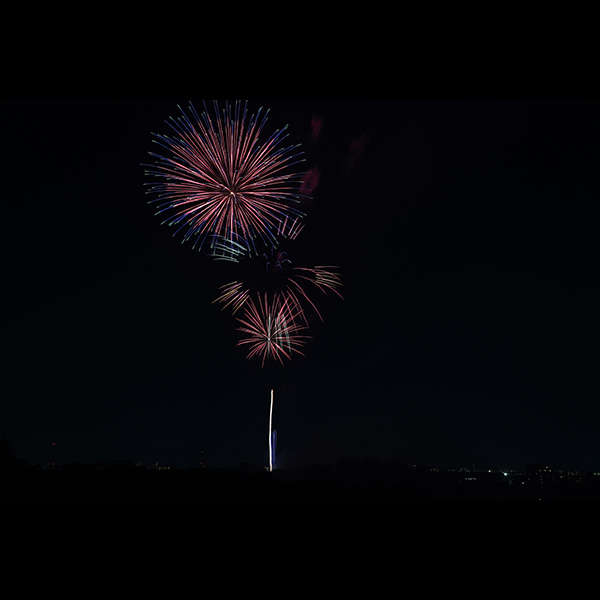 朝霞市民祭り彩夏祭花火写真