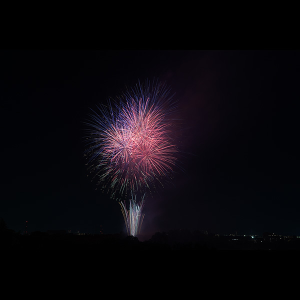 朝霞市民祭り彩夏祭花火写真