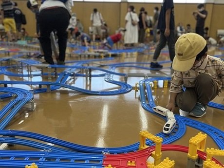 【小田急電鉄 小田急研修センター（喜多見）開催】でんしゃで遊ぼう！巨大なレイアウトで自分の電車を走らせよう！